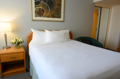 Queen bed hotel room