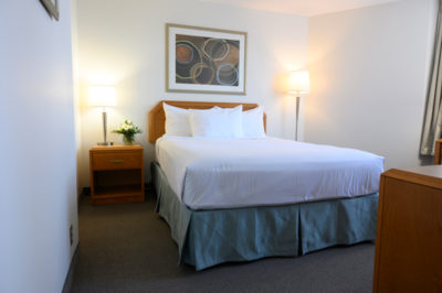 Deluxe Queen Room View 3