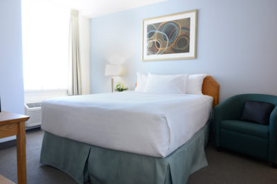Deluxe Queen Room View 4